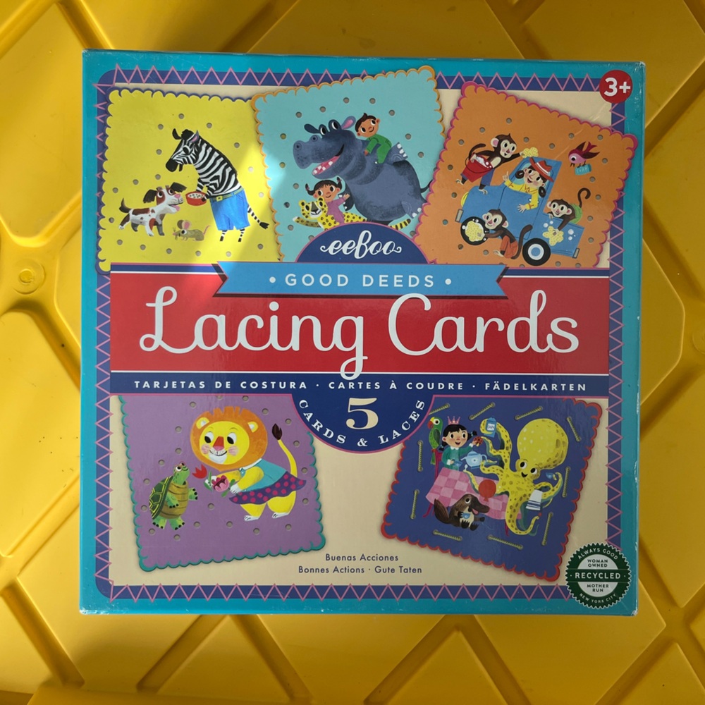 Lacing cards , excellent condition